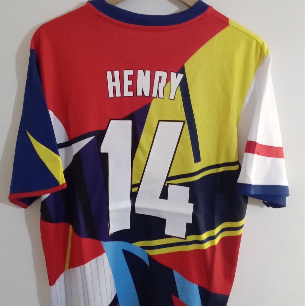 AMAZING GORGEOUS ARSENAL SOCCER ⚽ JERSEY